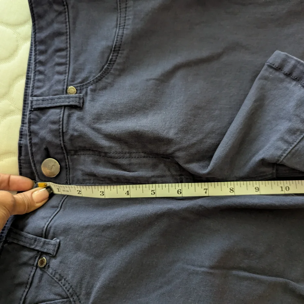 Women's Dark Gray Shorts Sz 12 - Picture 7 of 8